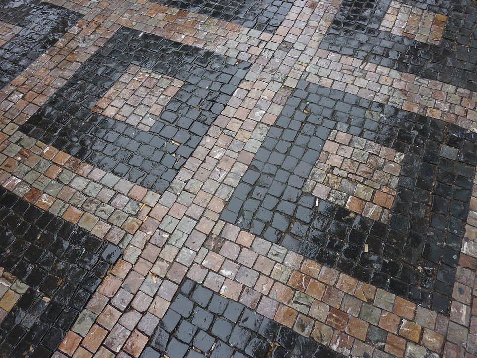 how to clean a paver driveway