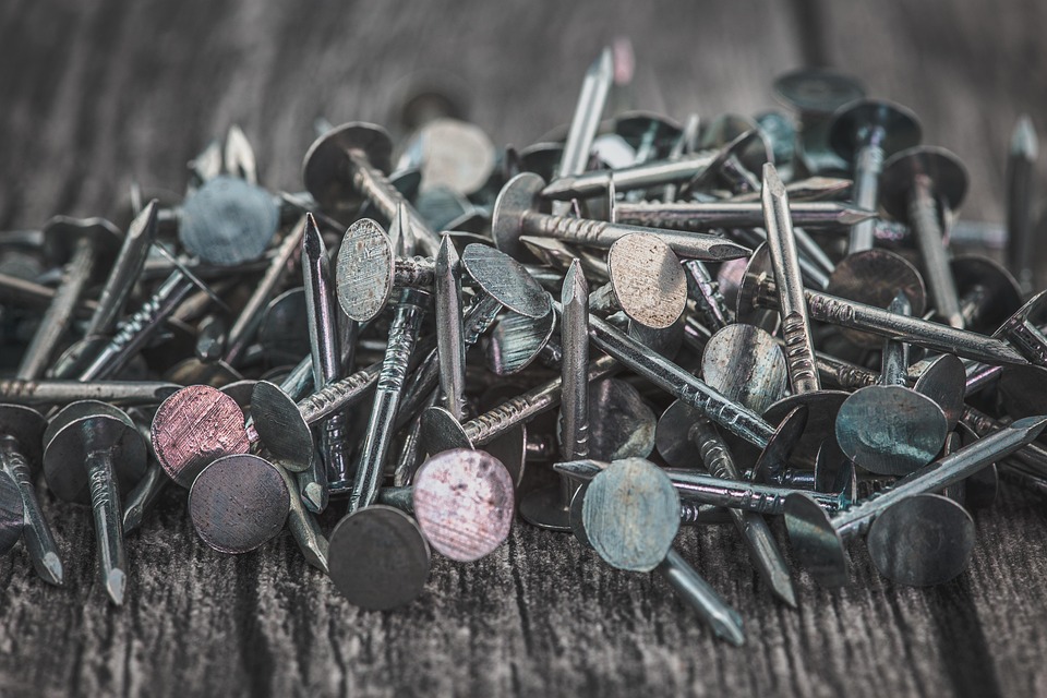 dangers of DIY roof cleaning